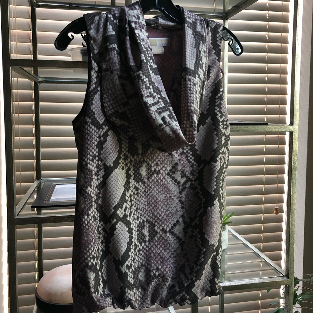 Michael Kors sleeveless cinched waist blouse